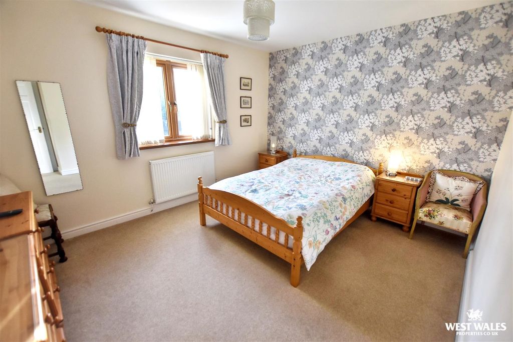 Property photo 3 of 25 9 - 2026-01-12T124125.894.Jpg