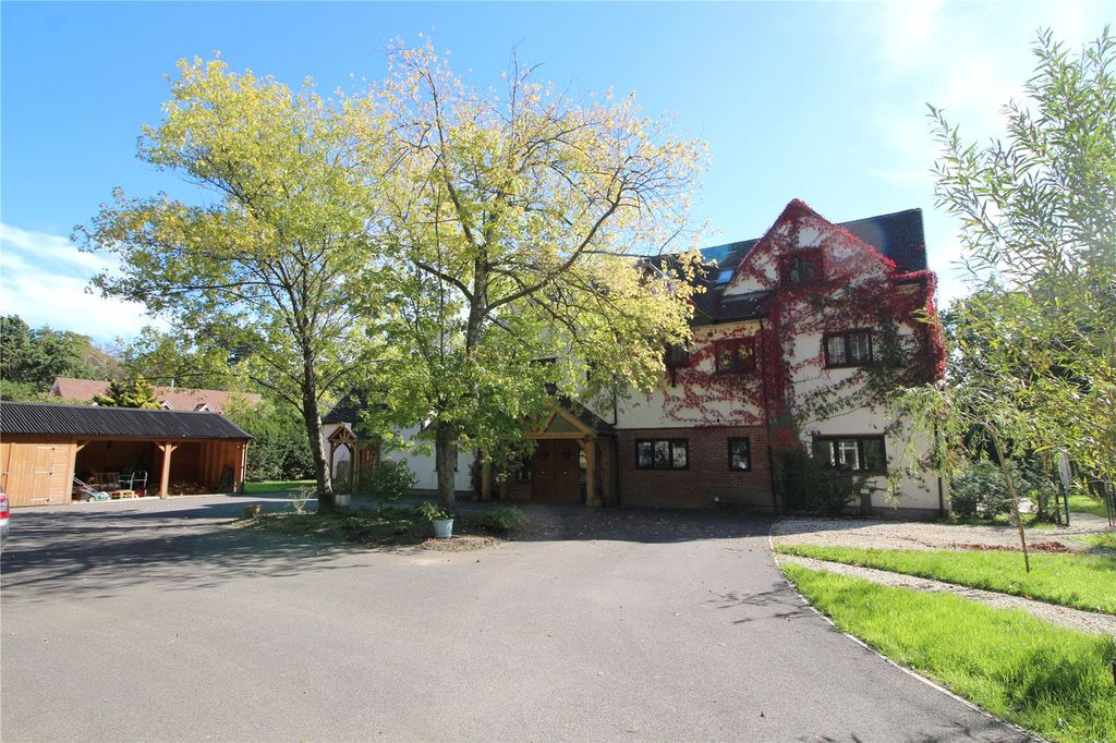 Property photo 2 of 25 Picture No. 01