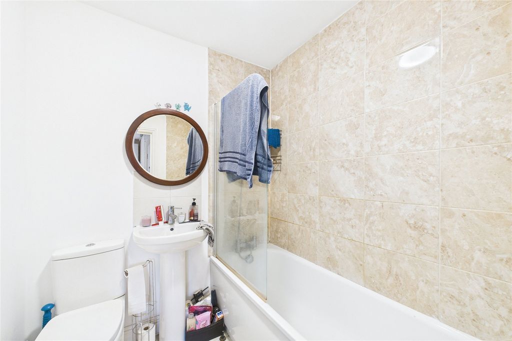 Property photo 3 of 5 Picture No. 10