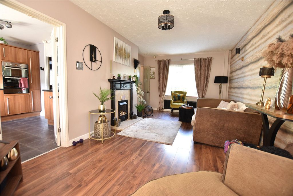 Property photo 2 of 16 Picture No. 50