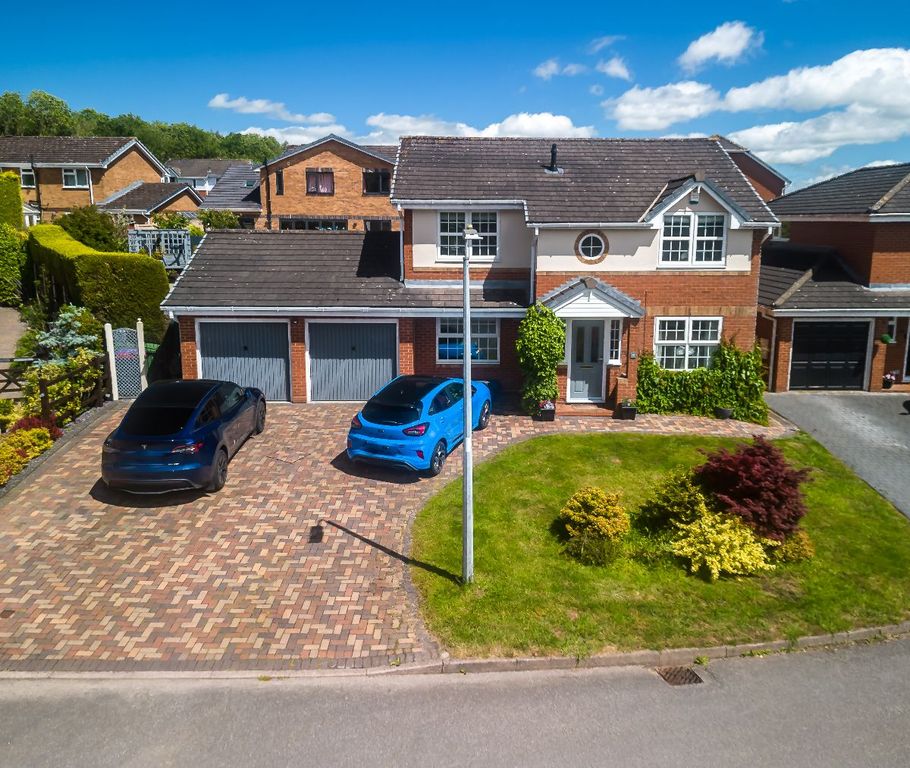 Property photo 2 of 42
