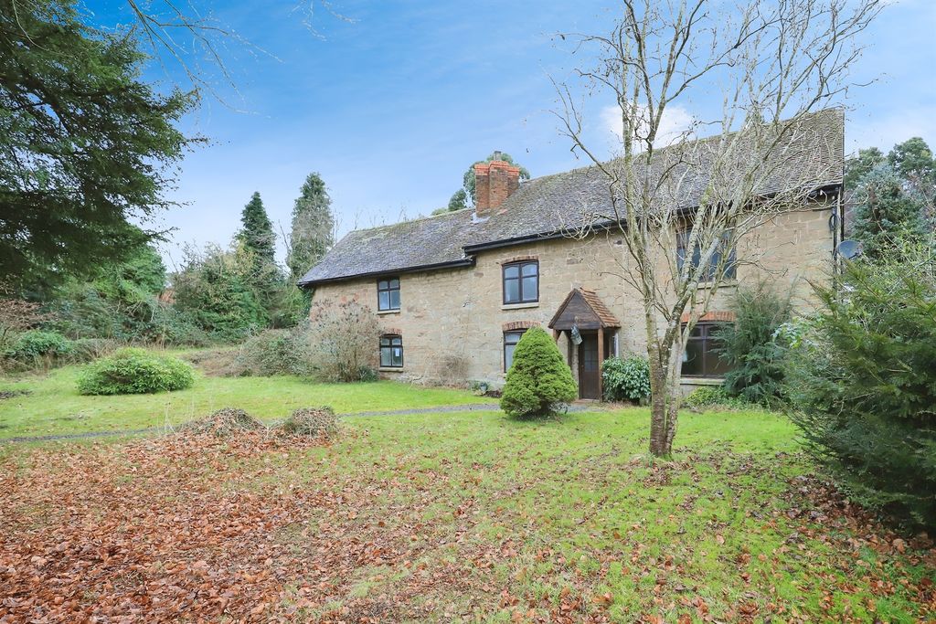 Property photo 2 of 30