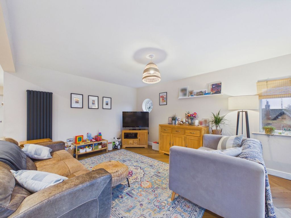 Property photo 2 of 25