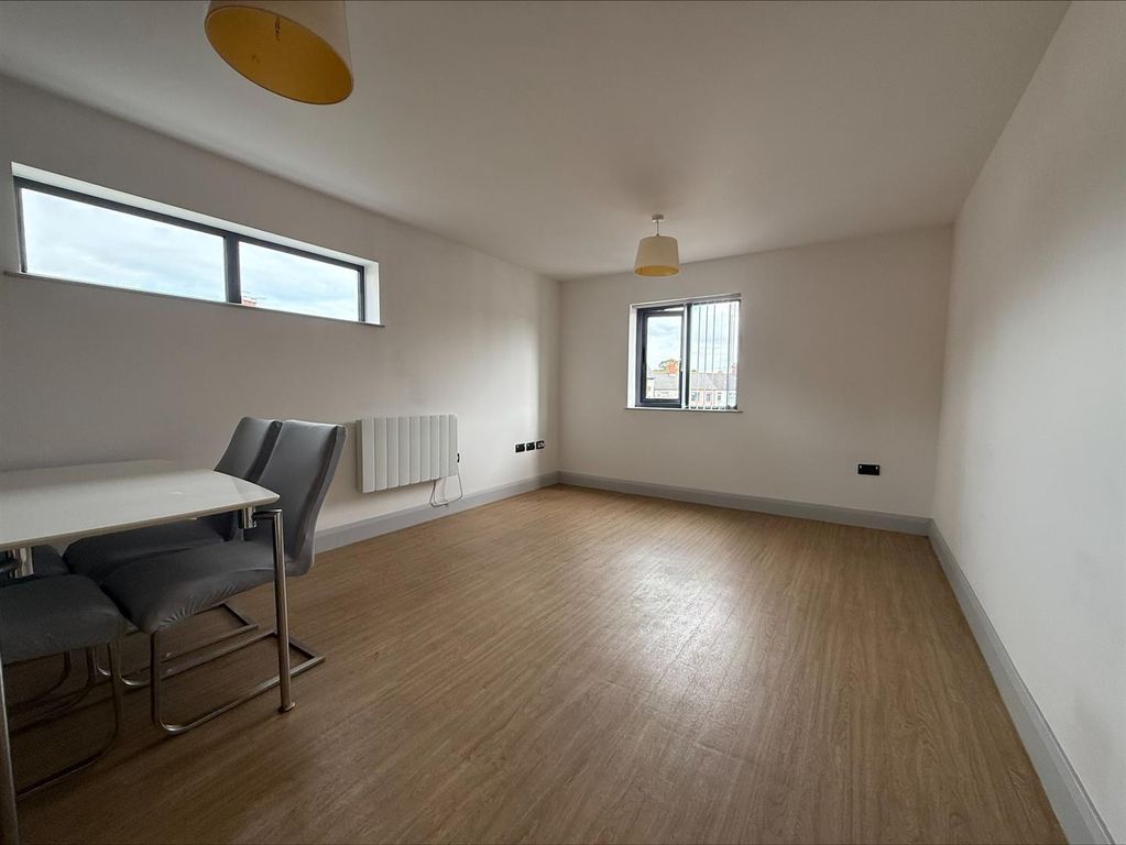 Property photo 3 of 5 Processed-7Be88D96-12E4-4D60-9Da0-B60B25Abaa5E.Jpe