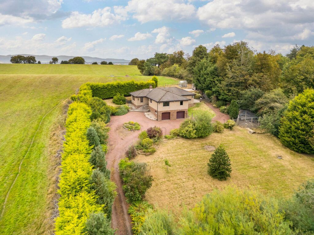 Property photo 1 of 25