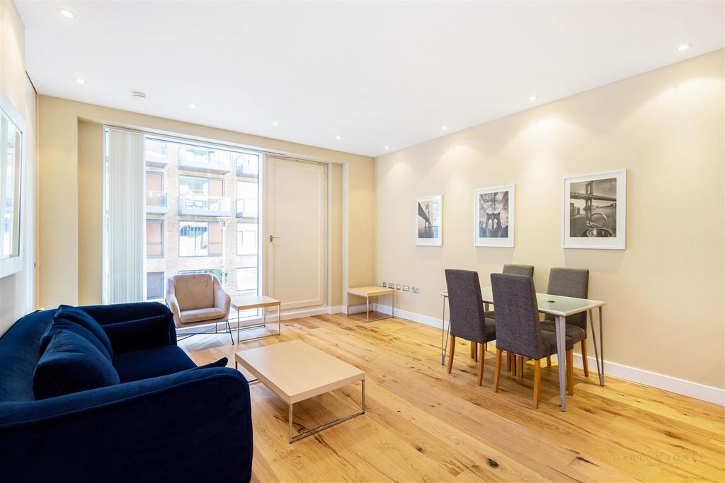 Property photo 1 of 12 Reception