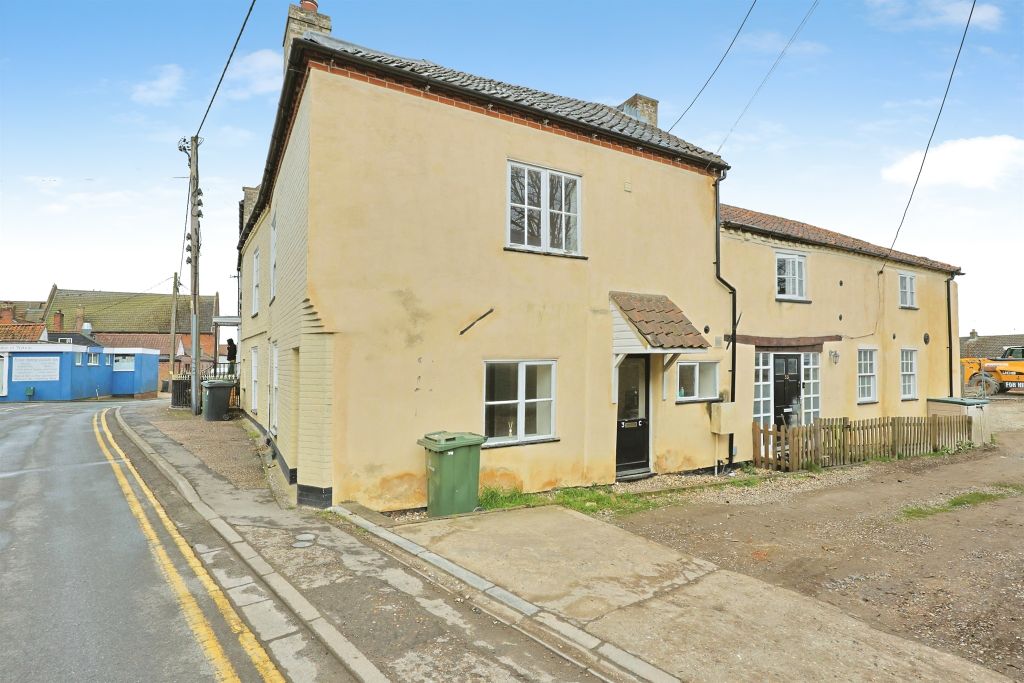 Property photo 2 of 13