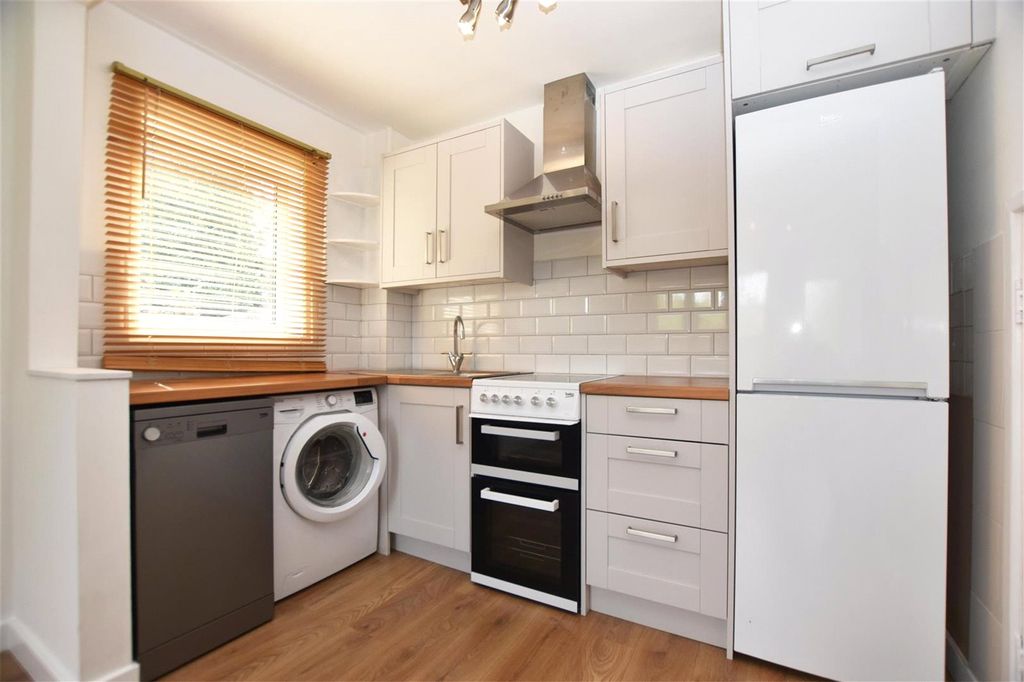 Property photo 3 of 7 Picture No. 04