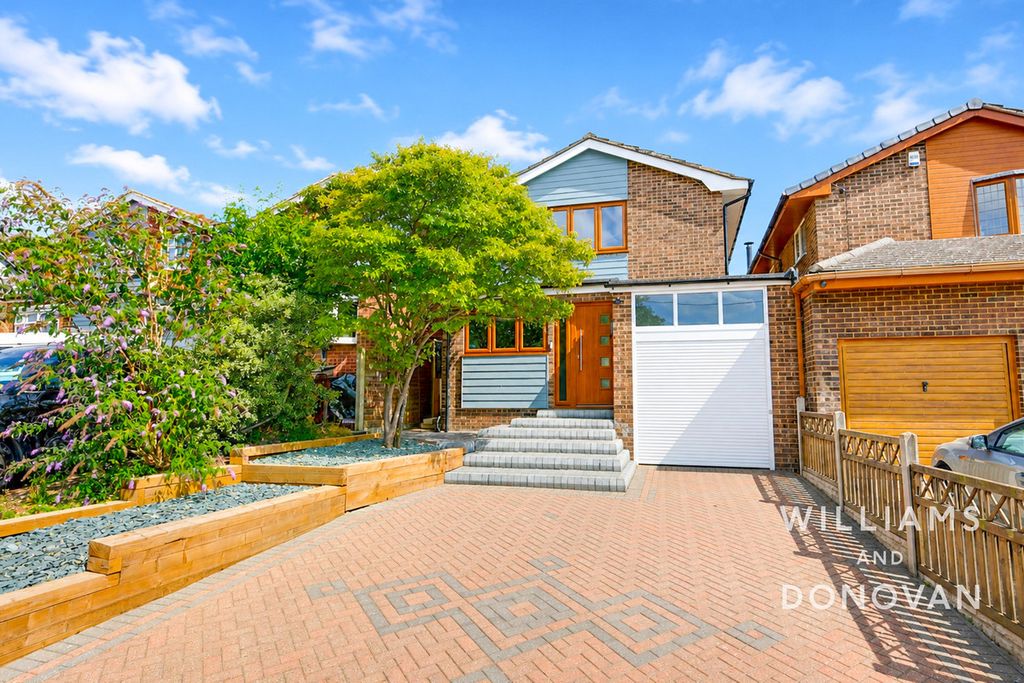 Property photo 1 of 36