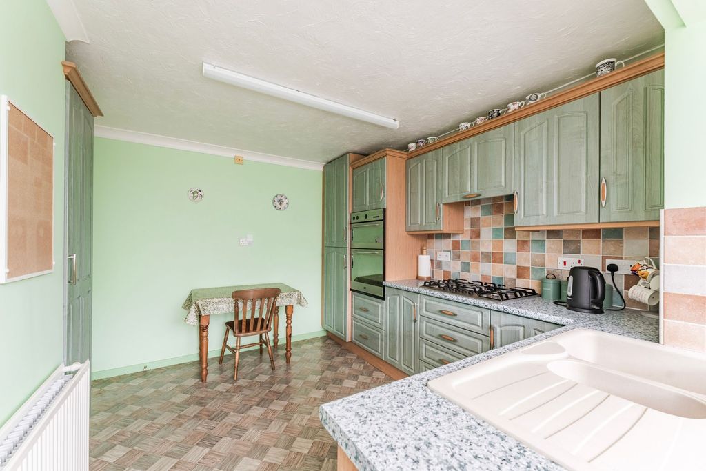 Additional image 4 of 4 bed chalet for salePursehouse Way, Diss IP22