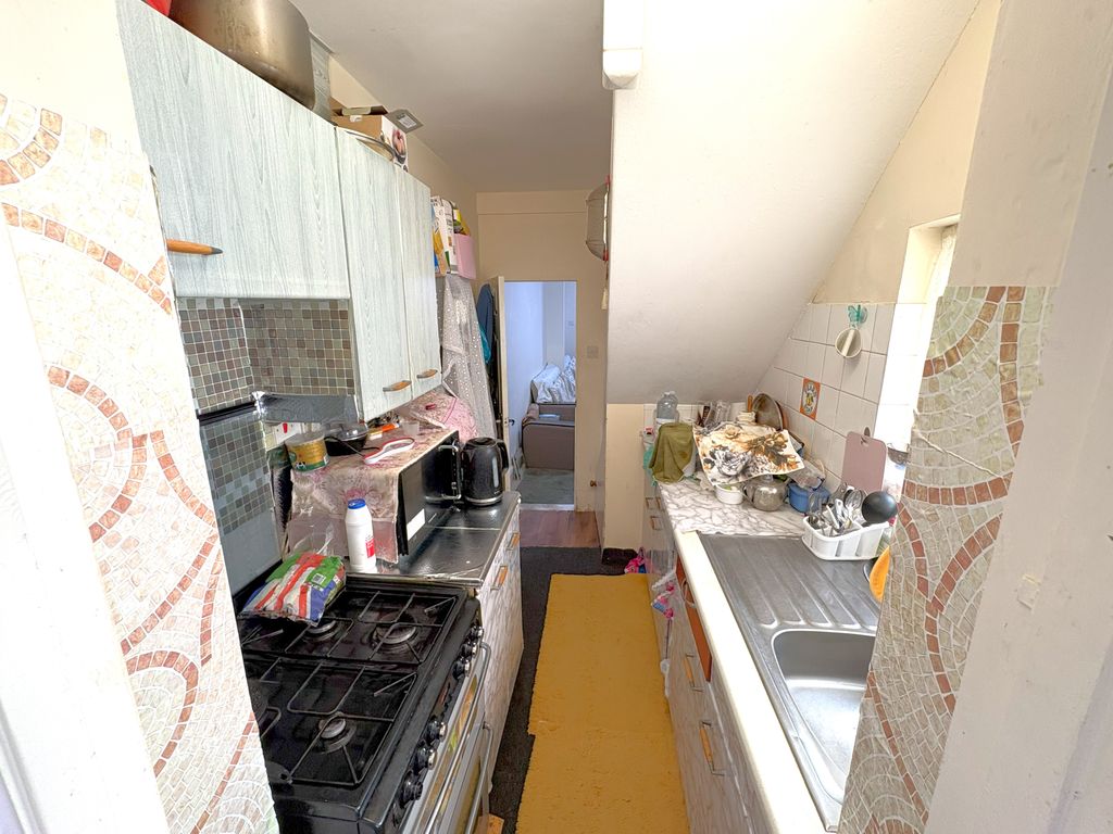 Property photo 2 of 10 Kitchen 1 Sept 25