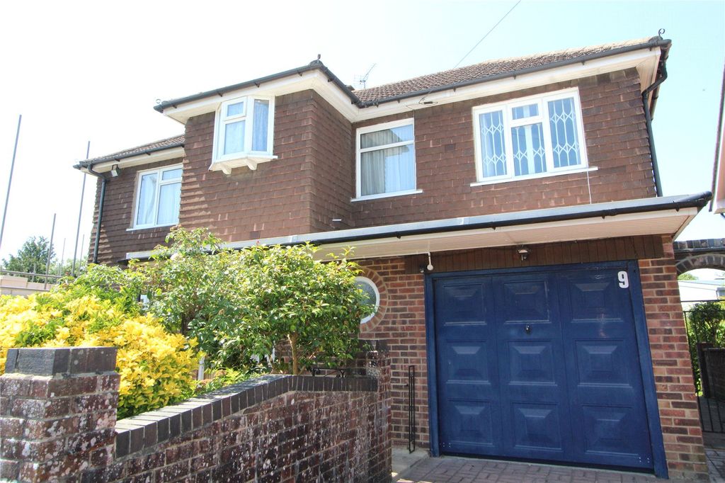 Property photo 1 of 23 Picture No. 27