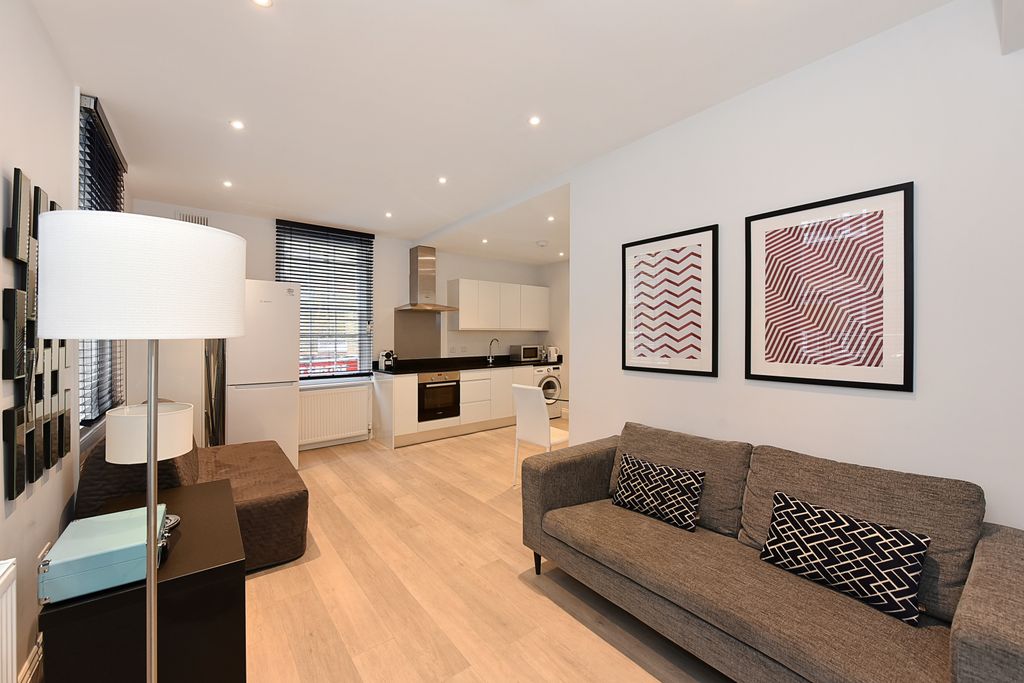 Property photo 1 of 10 One Bedroom Flat To Rent