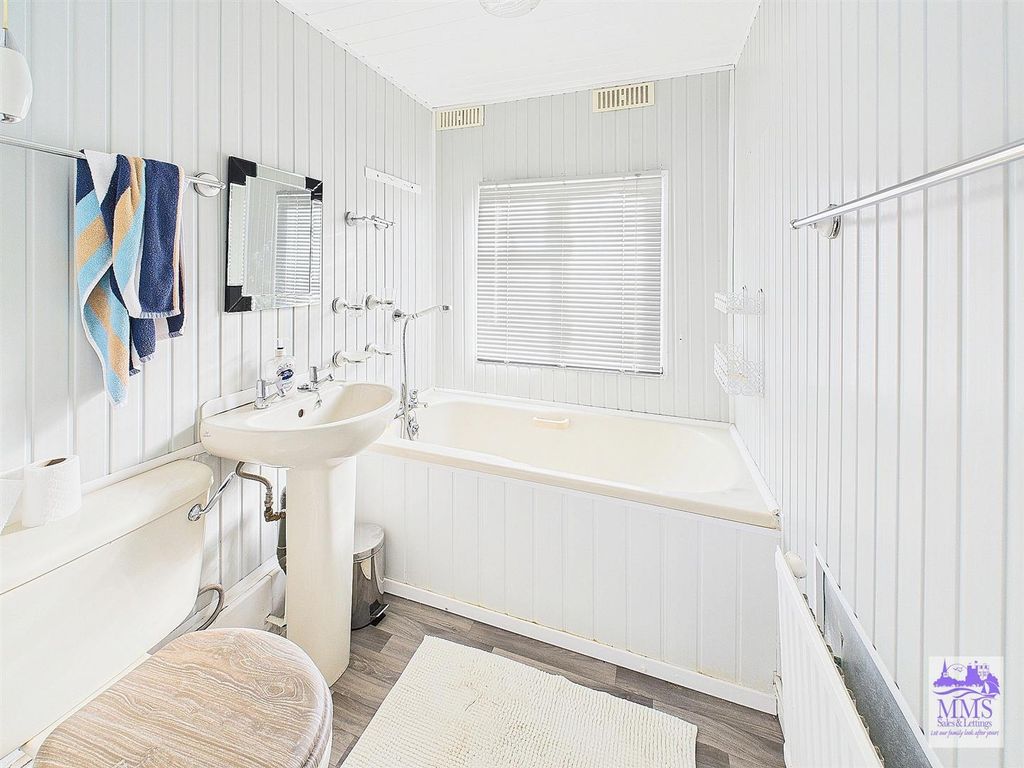 Property photo 2 of 8 Cam02633G0-Pr0279-Still002.Jpg