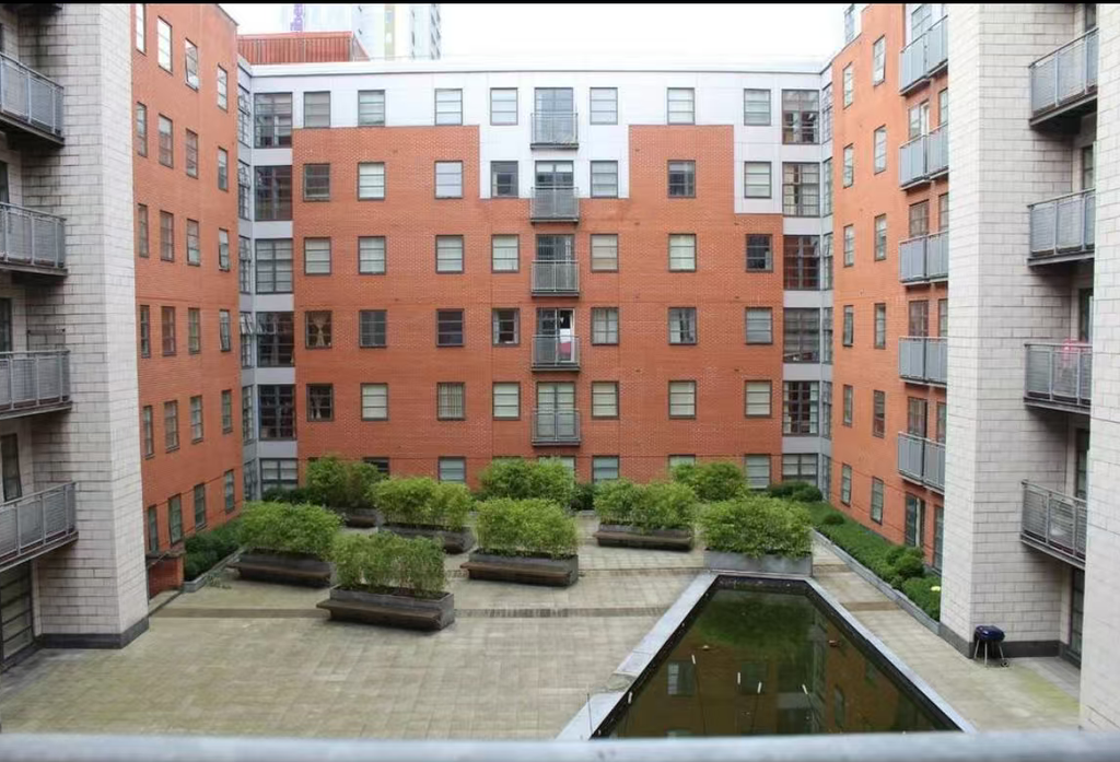 Property photo 2 of 9 Photo 1