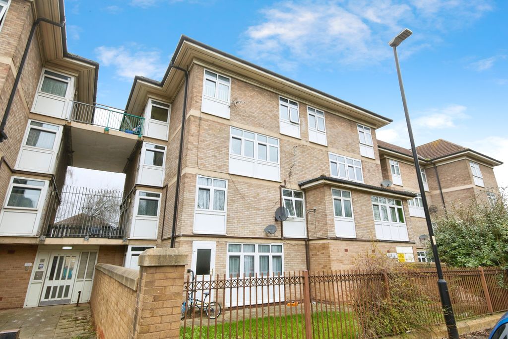 Property photo 2 of 15