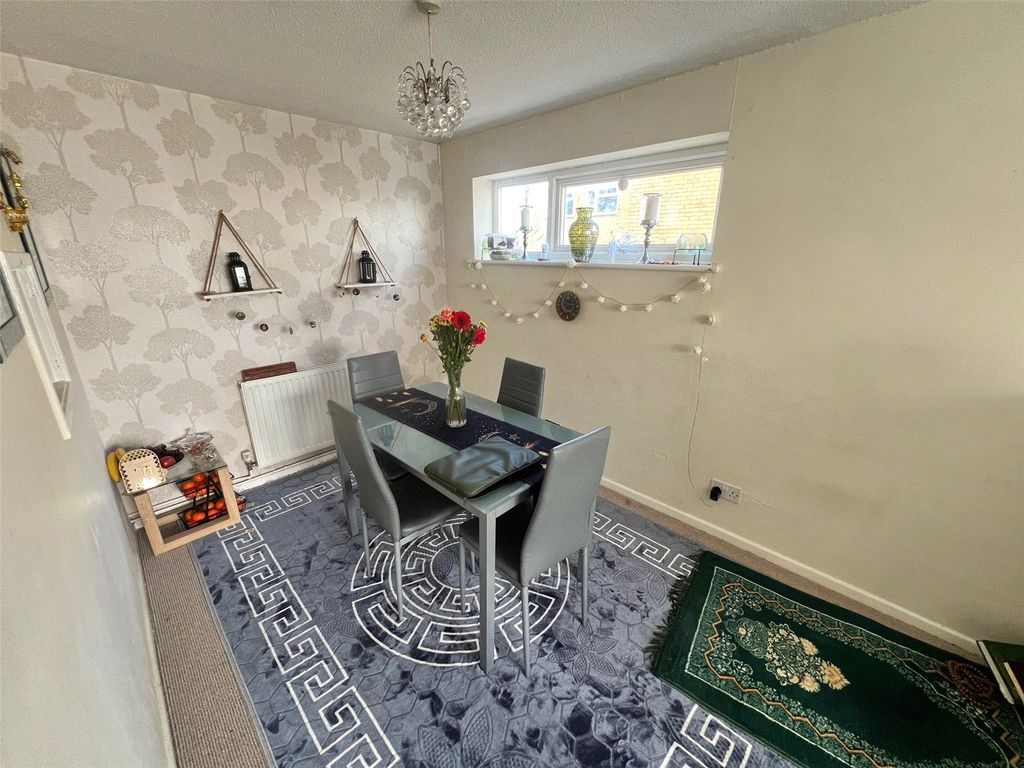 Property photo 2 of 8 Picture No. 03