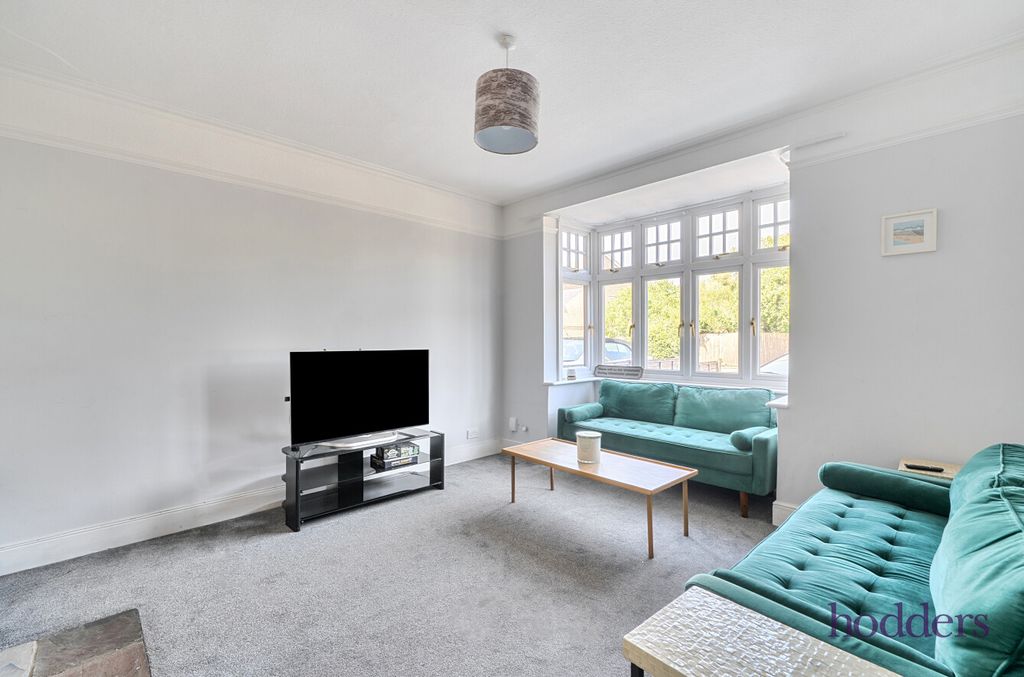 Property photo 3 of 23 131E7A99-E19E-4E8...