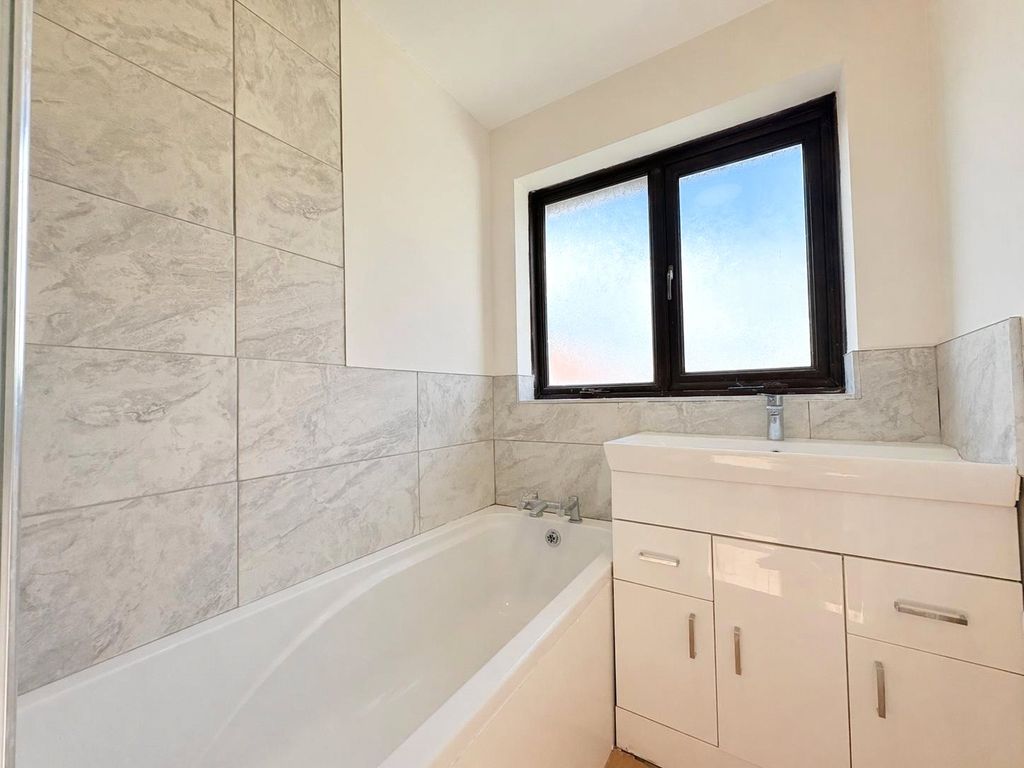 Property photo 3 of 7 Picture No. 07