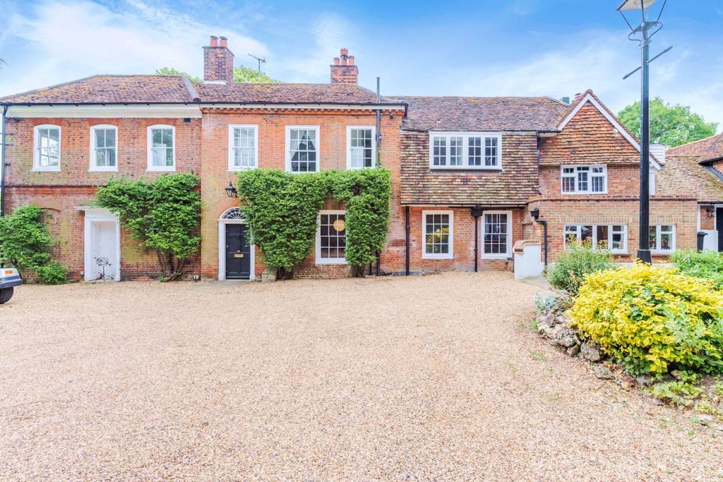 Property photo 1 of 33