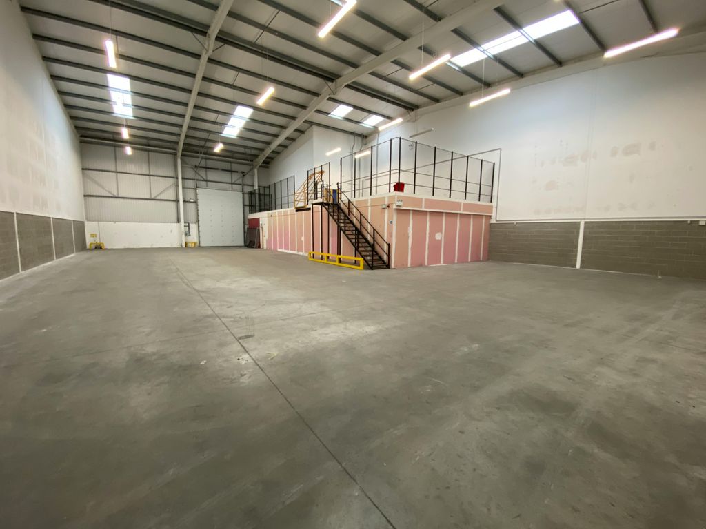 Property photo 2 of 3 West Thurrock - 9 Cliffside Inset1Revised.Jpg