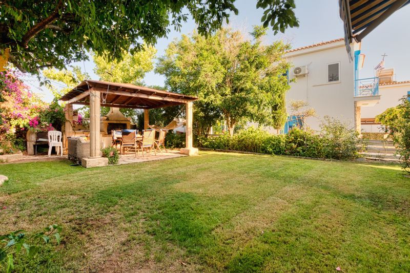 Property photo 2 of 16 Garden