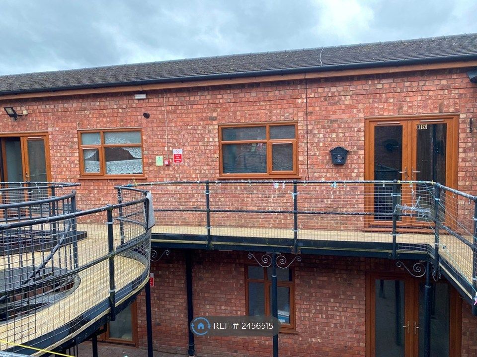 Property photo 2 of 11