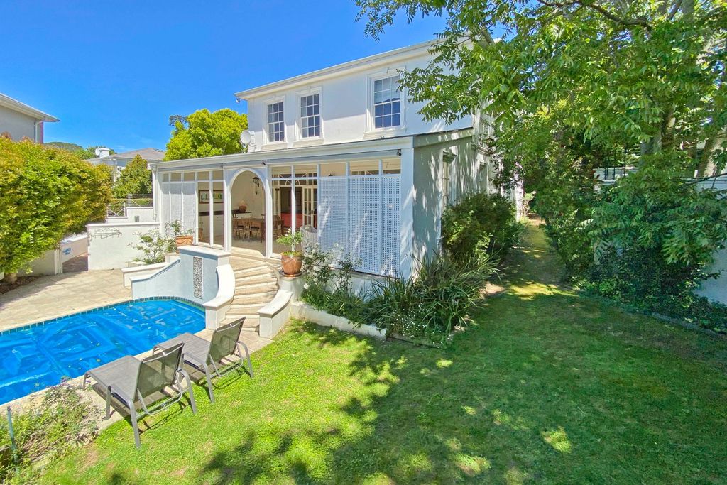 Property photo 2 of 30
