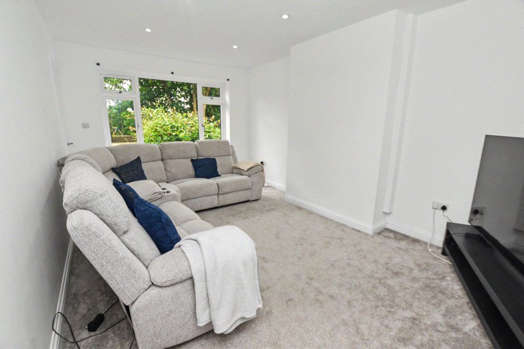 Property photo 3 of 18 Picture No. 37