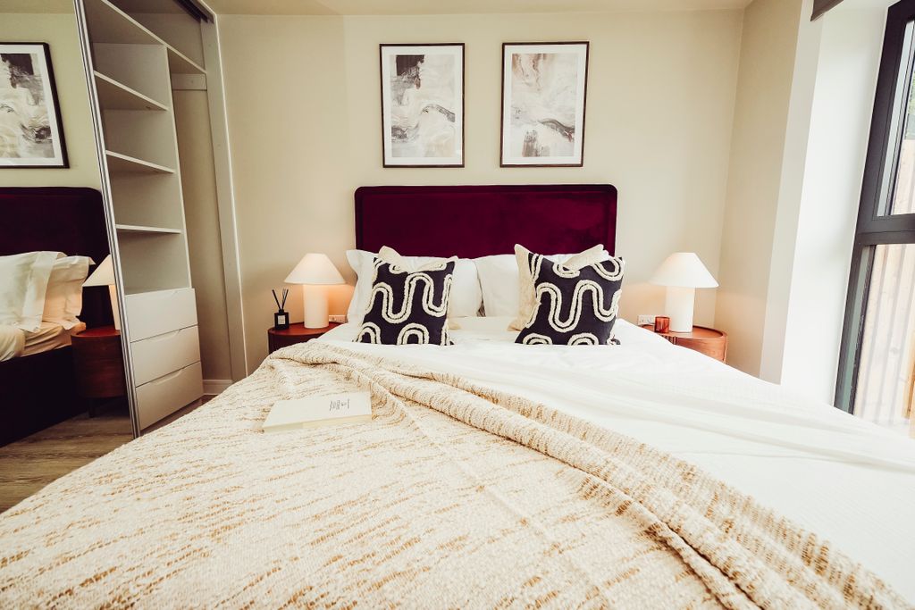 Property photo 2 of 9