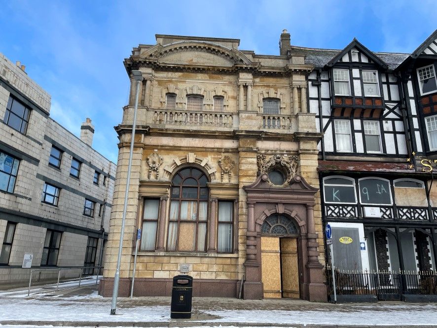 Property photo 3 of 18