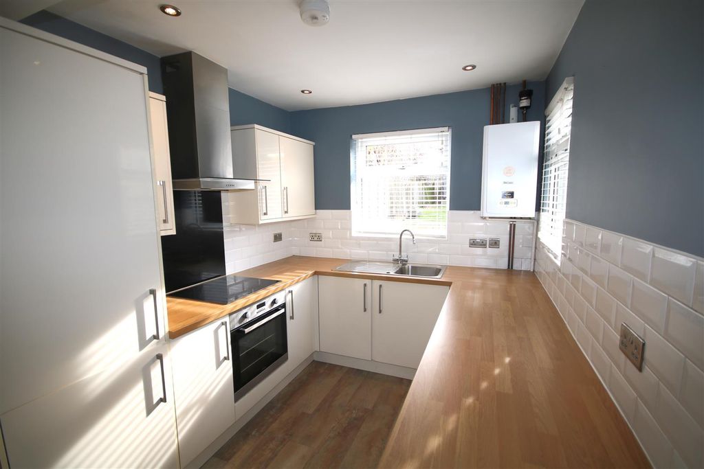 Property photo 1 of 22 Kitchen A.Jpg
