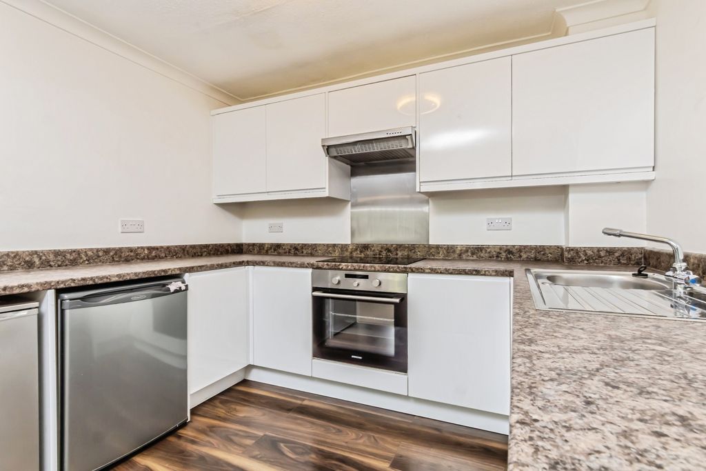 Property photo 3 of 14 Pbox-Img.Jpg