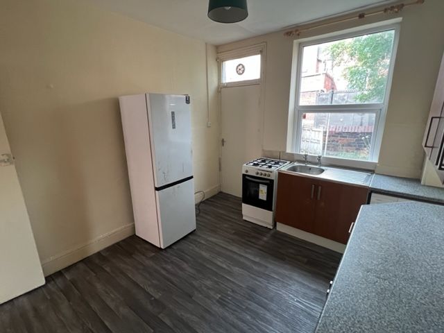 Property photo 3 of 12 Entrance Porch