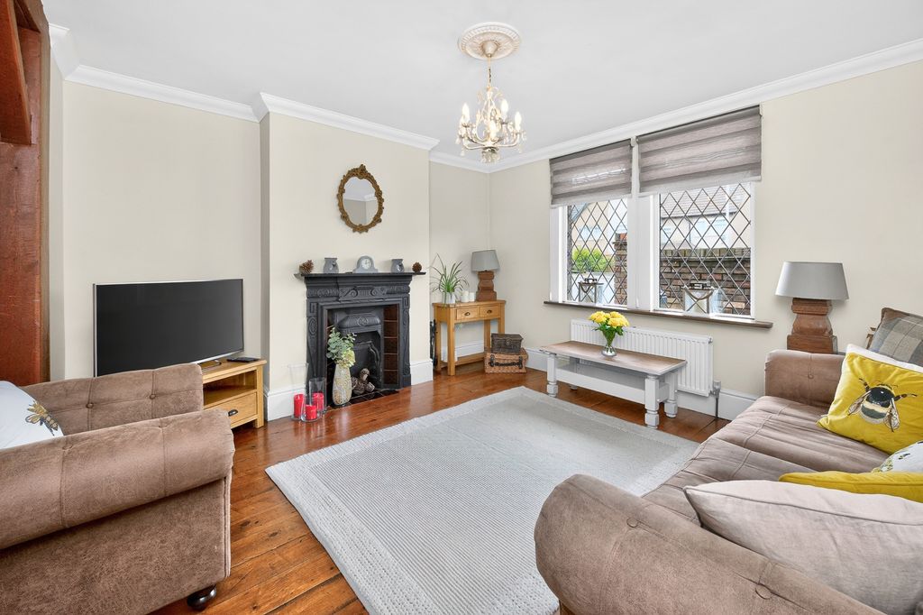 Property photo 2 of 15
