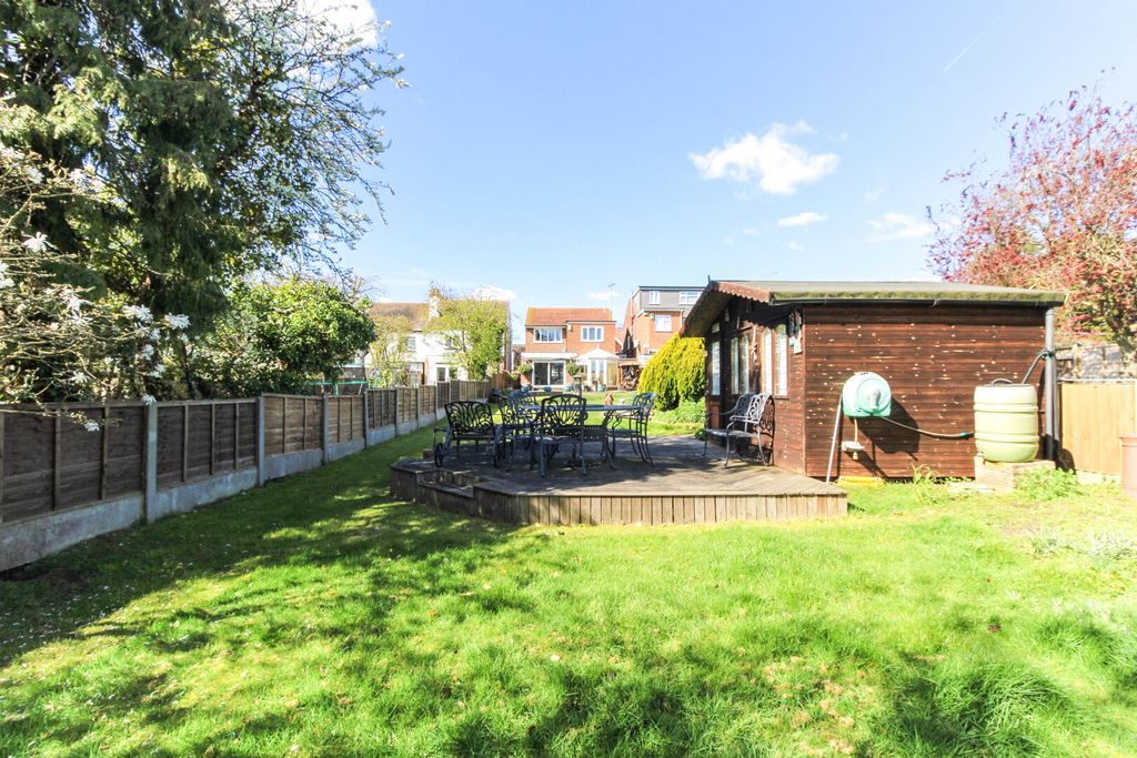 Property photo 1 of 21 Rear Garden