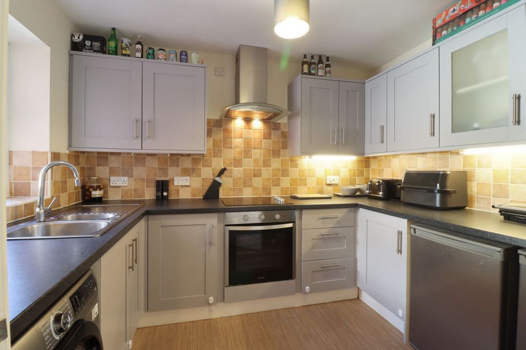 Property photo 3 of 14