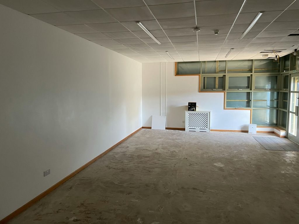 Property photo 2 of 2 2025-09-24_09-58-44_Img_5783.Jpg