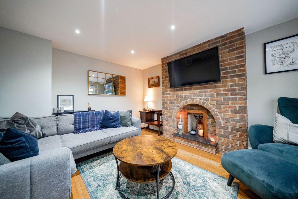 Property photo 3 of 30 Dsc02444