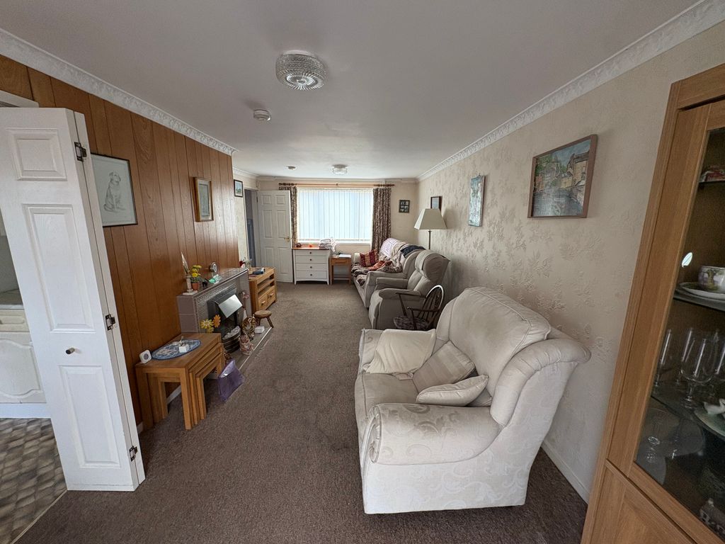 Property photo 3 of 14 Img_2276