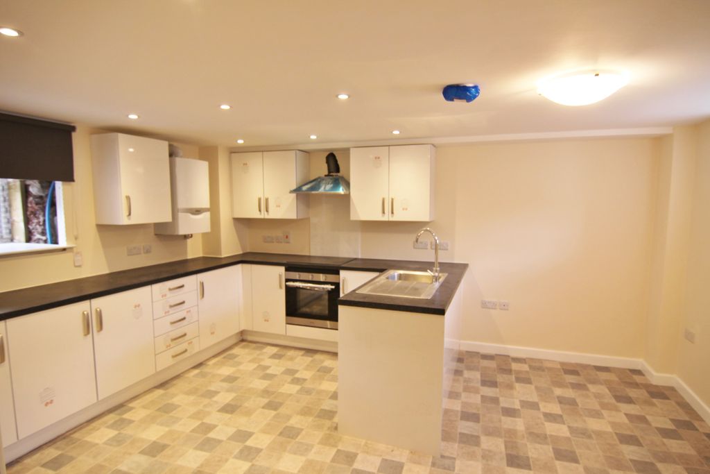 Property photo 2 of 5 Kitchen.Jpg