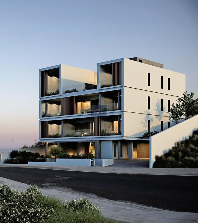 Property photo 3 of 8