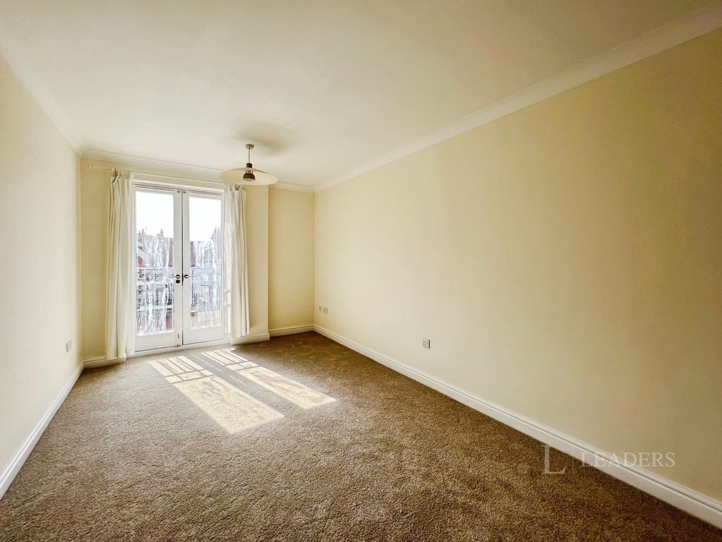 Property photo 3 of 9 Pbox-Img.Jpg