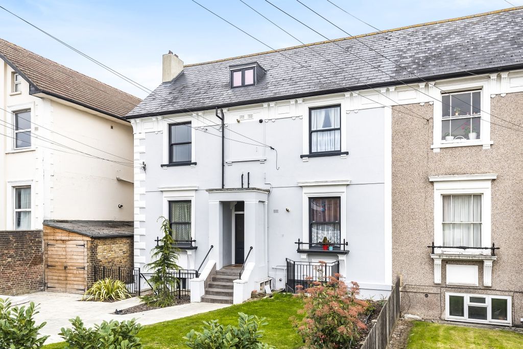 Property photo 2 of 5 472206 (1)