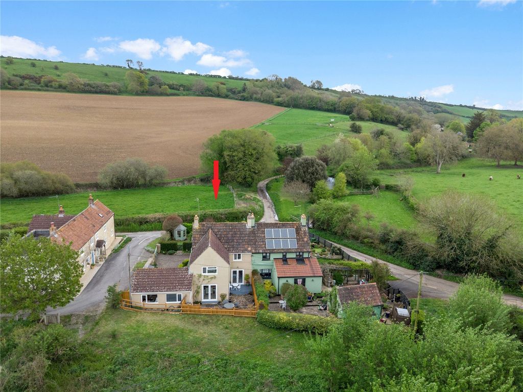 Property photo 1 of 20 Picture No. 02