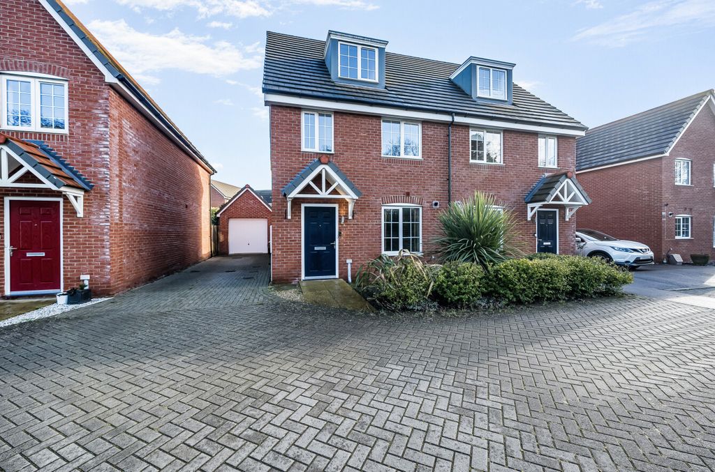 Property photo 1 of 16 1409069-4-698340A...