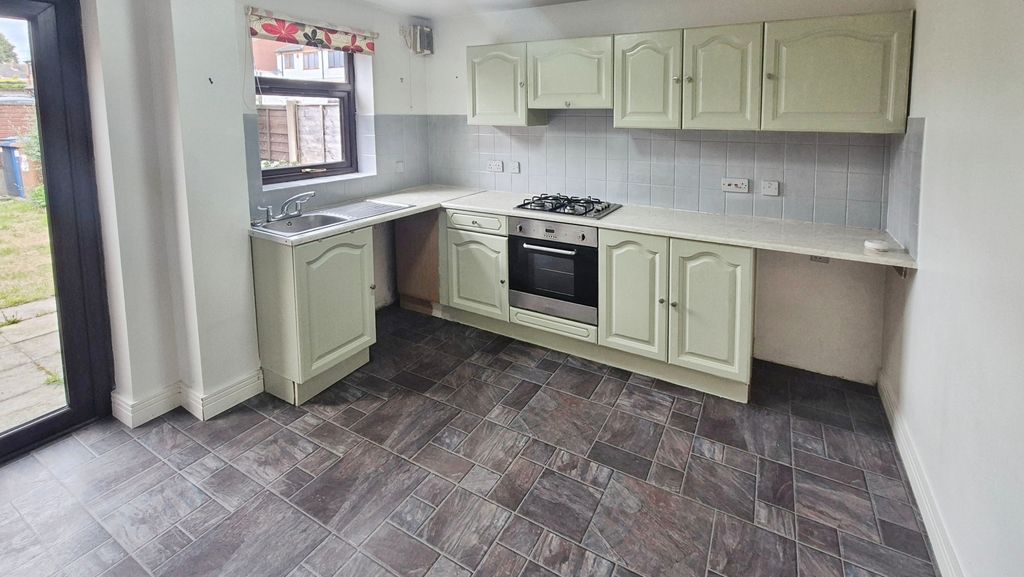 Property photo 2 of 14 Kitchen Diner
