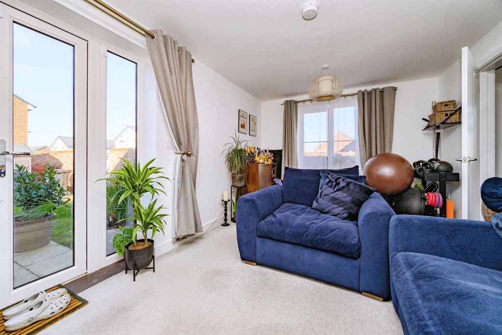 Property photo 3 of 16