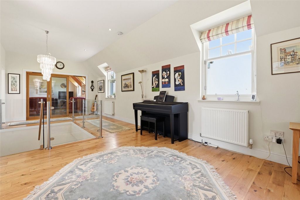 Property photo 3 of 36 Picture No. 43
