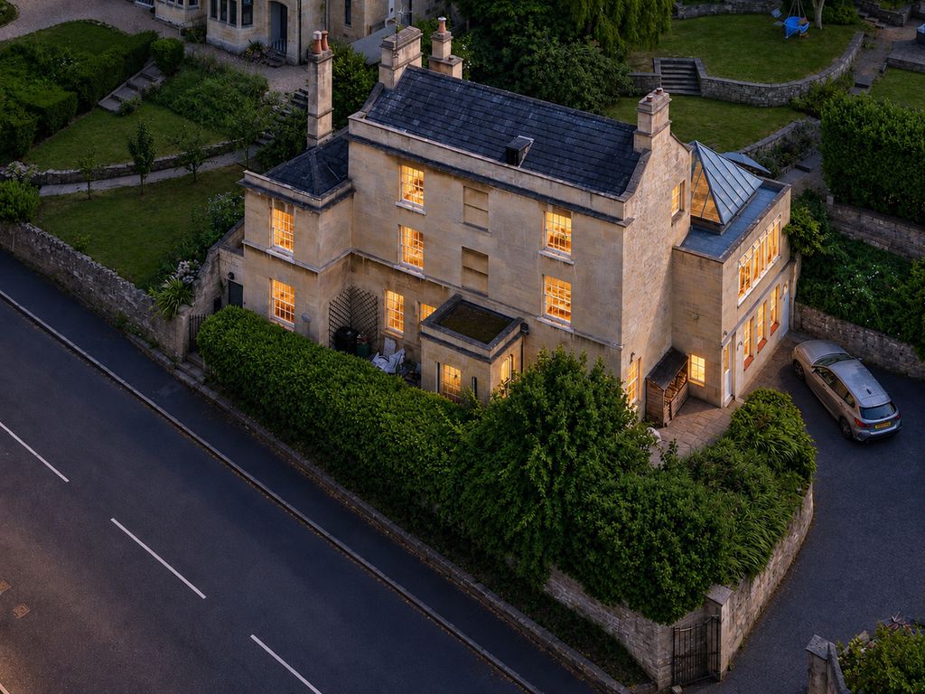 Property photo 1 of 37